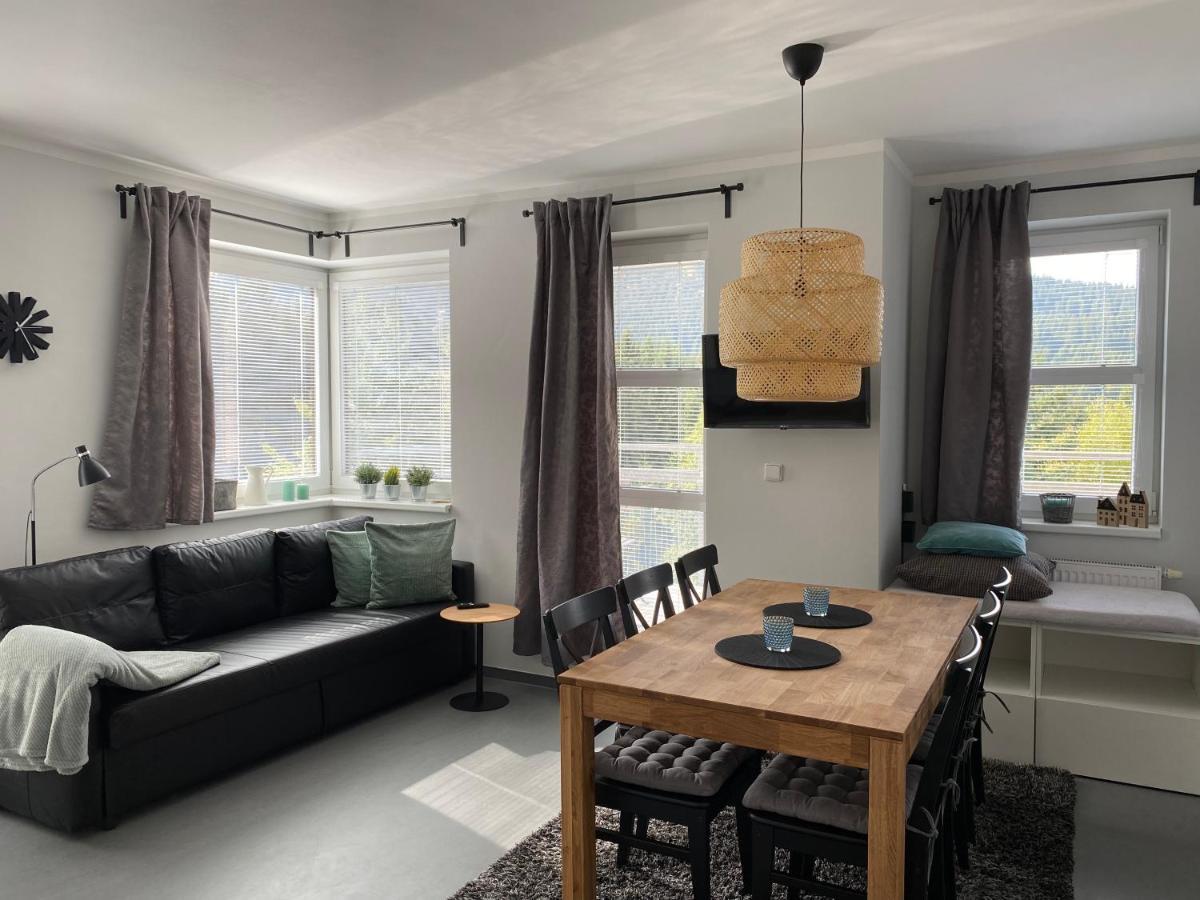 Klinovec Sun - Garazove Parkovani Apartmán