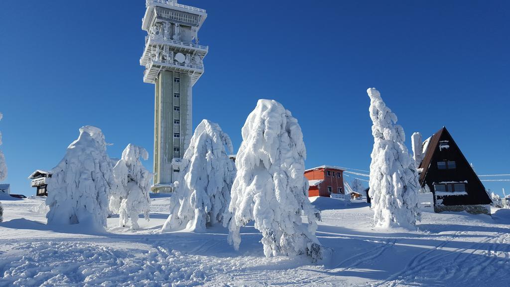 Klinovec Sun - Garazove Parkovani Loucna pod Klinovcem